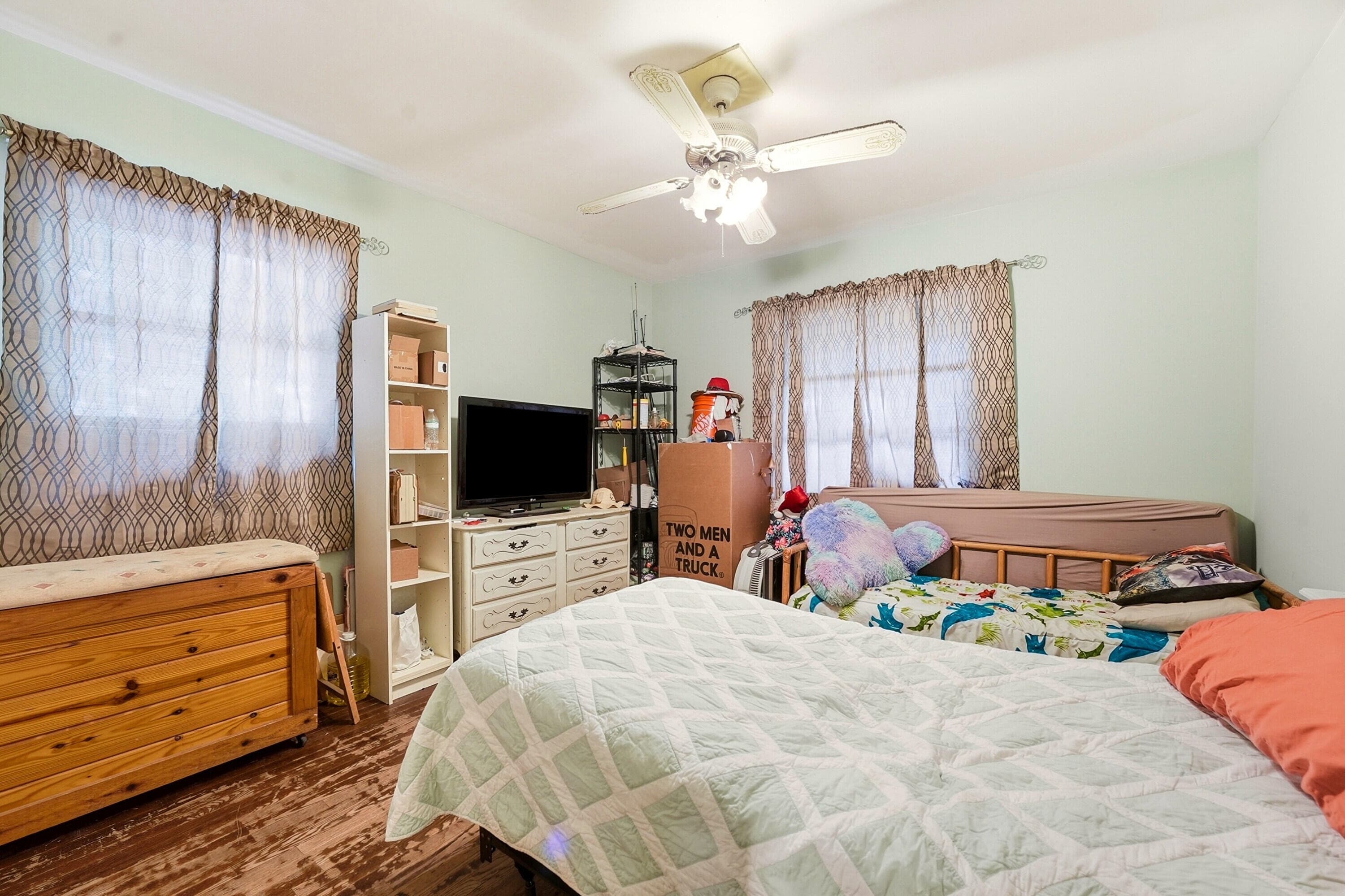 515 Biscayne Drive, West Palm Beach, FL 33401 — photo 8 of 32