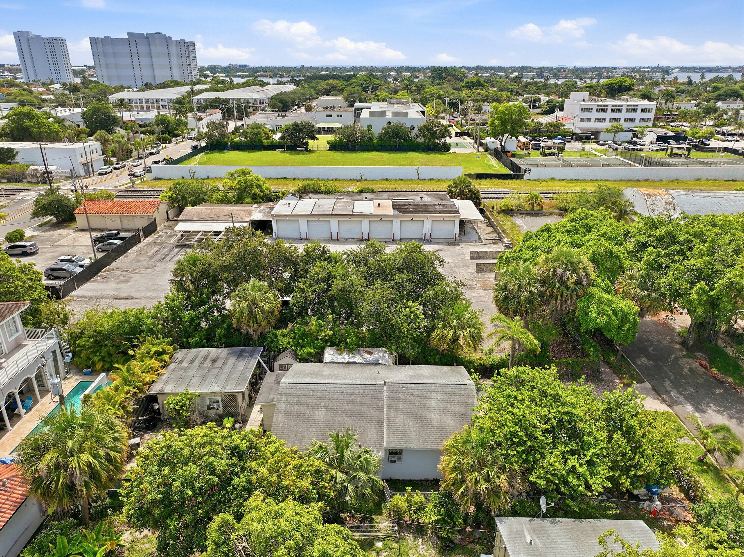 515 Biscayne Drive, West Palm Beach, FL 33401 — photo 26 of 32