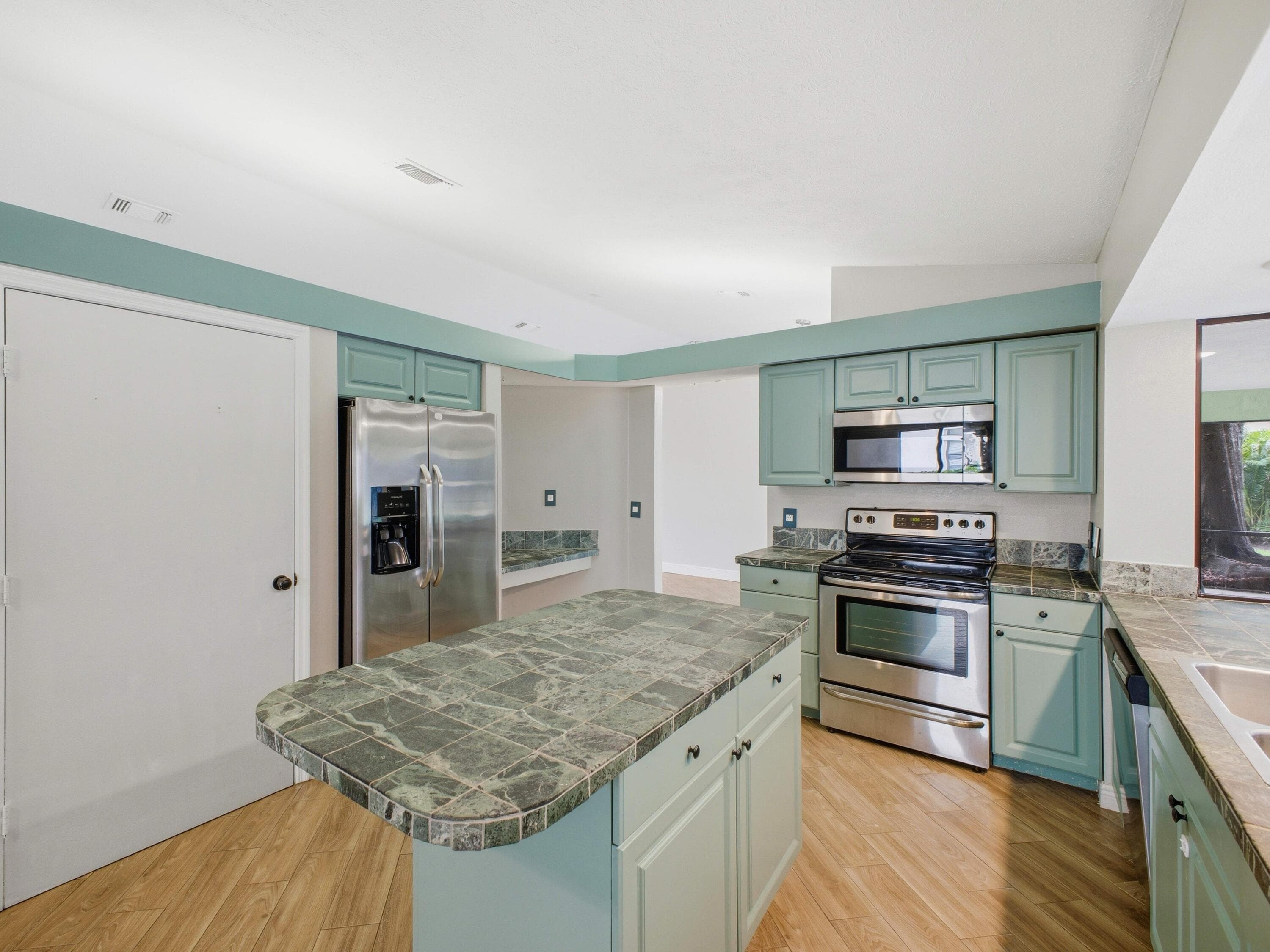 1298 SW Cedar Cove, Port St. Lucie, FL 34986 — photo 14 of 40
