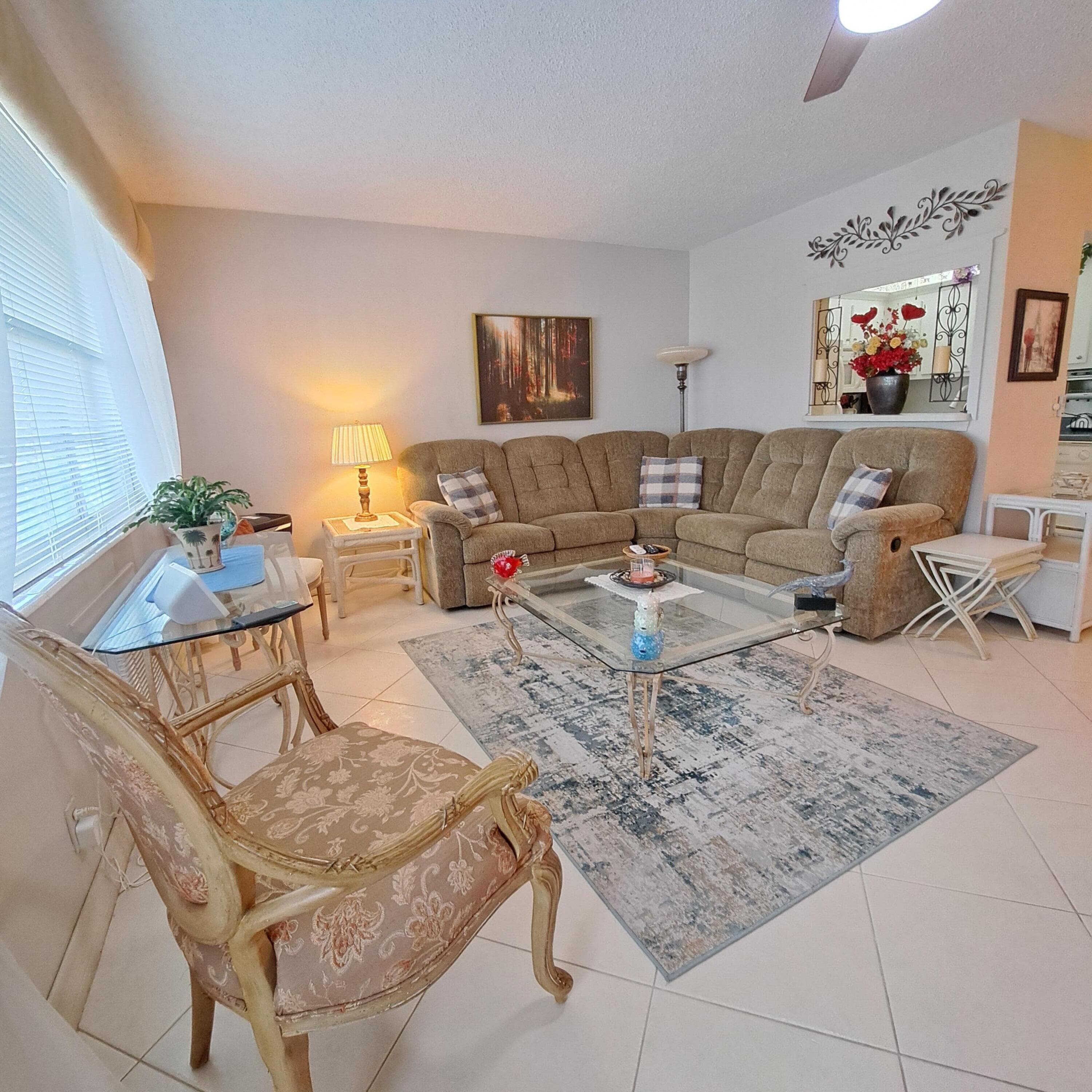 53 Northampton C, West Palm Beach, FL 33417 — photo 6 of 31
