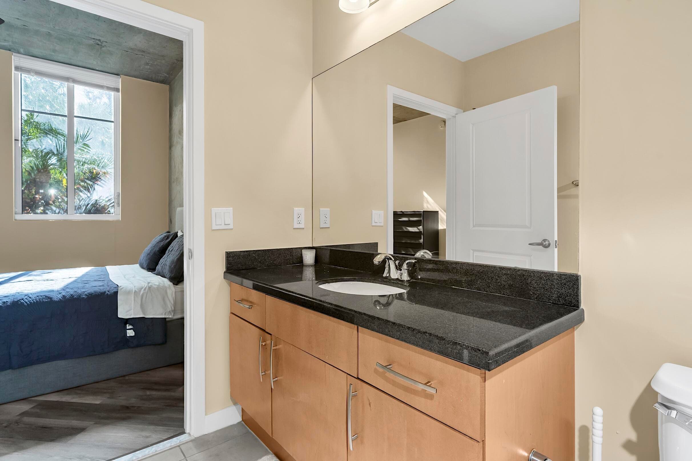 300 S Australian Avenue 618, West Palm Beach, FL 33401 — photo 36 of 70