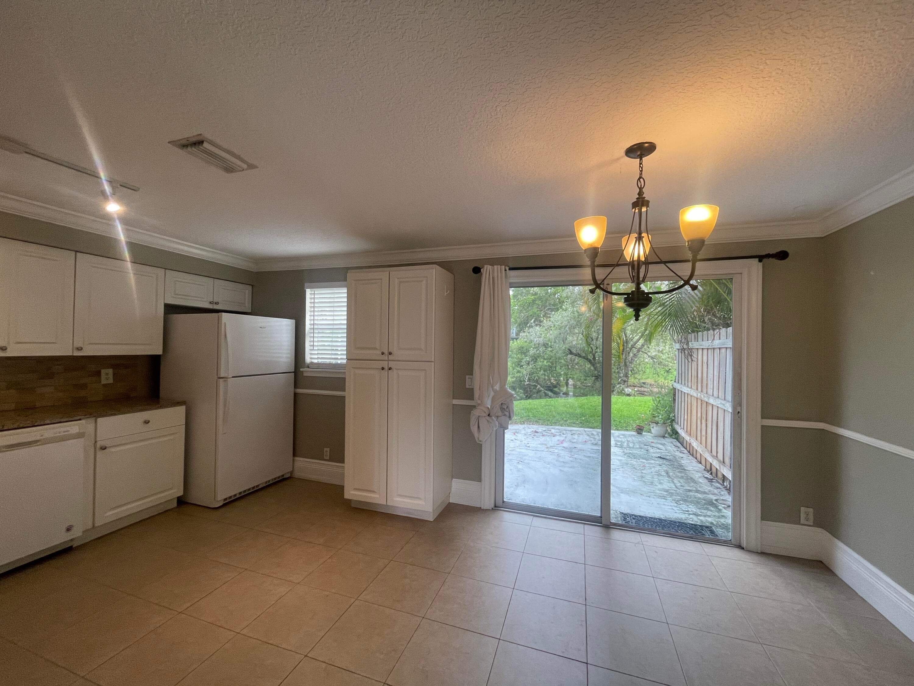 200 Old English Drive, Jupiter, FL 33458 — photo 4 of 8