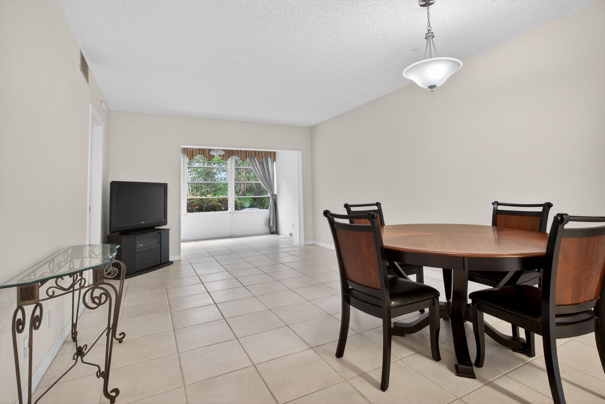 2115 NE 42nd Court 109n, Lighthouse Point, FL 33064 — photo 5 of 31