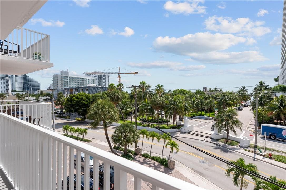 95 N Birch Road 405, Fort Lauderdale, FL 33304 — photo 11 of 34
