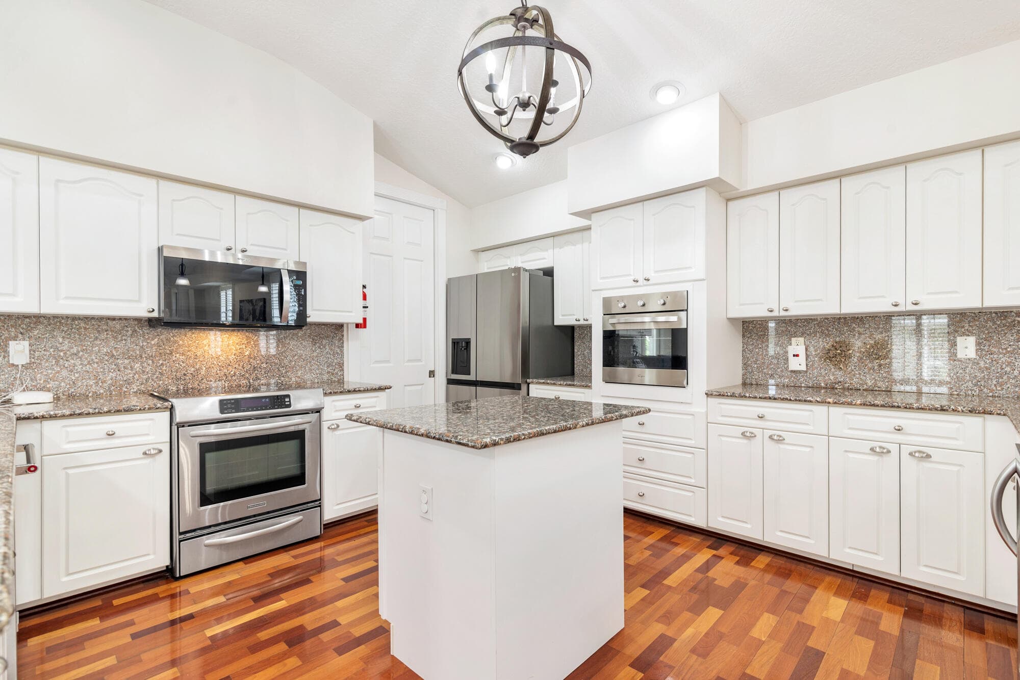 13230 Running Water Road, Palm Beach Gardens, FL 33418 — photo 8 of 62