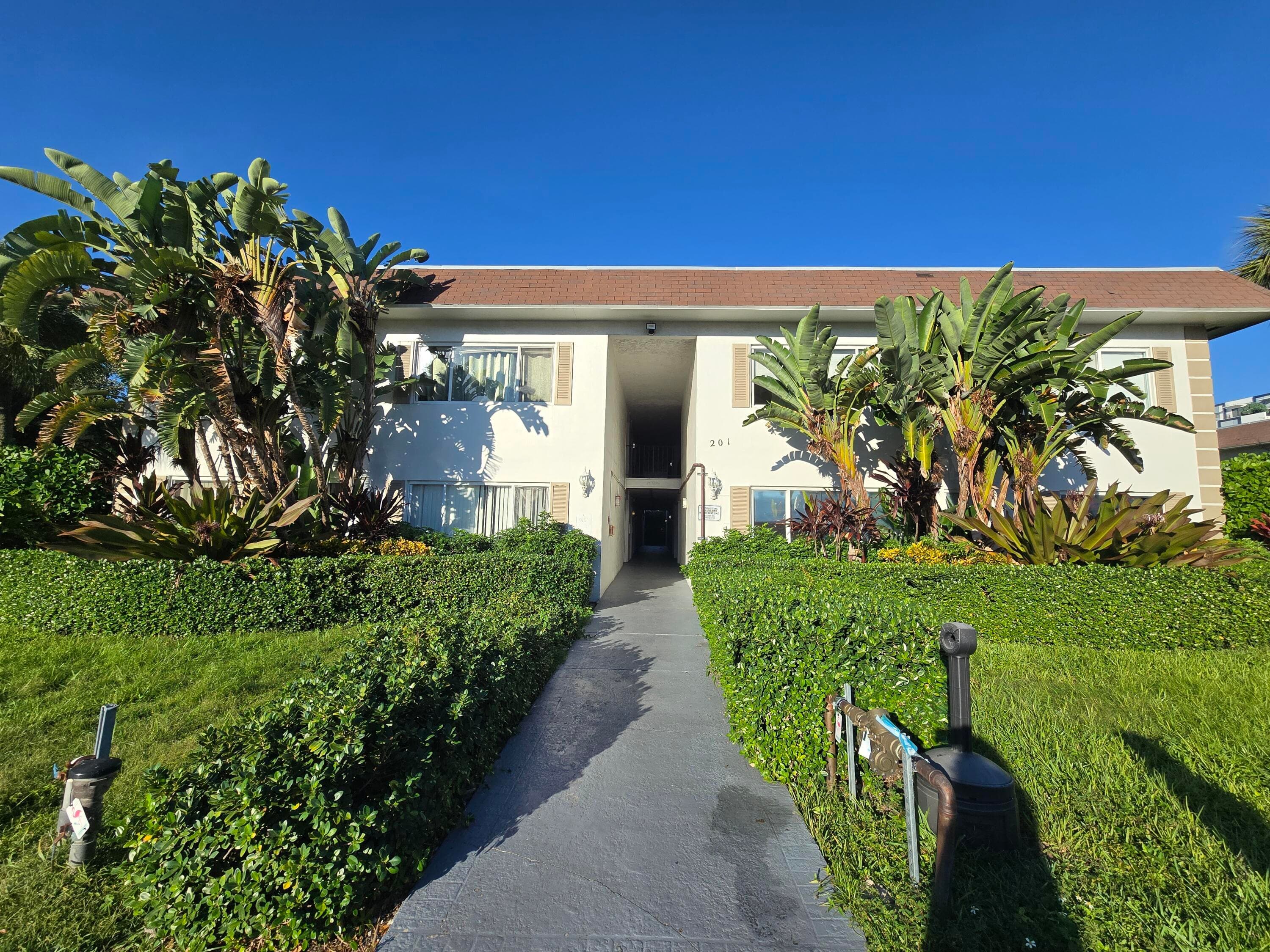 201 SE 6th Avenue 16, Pompano Beach, FL 33060 — photo 1 of 16