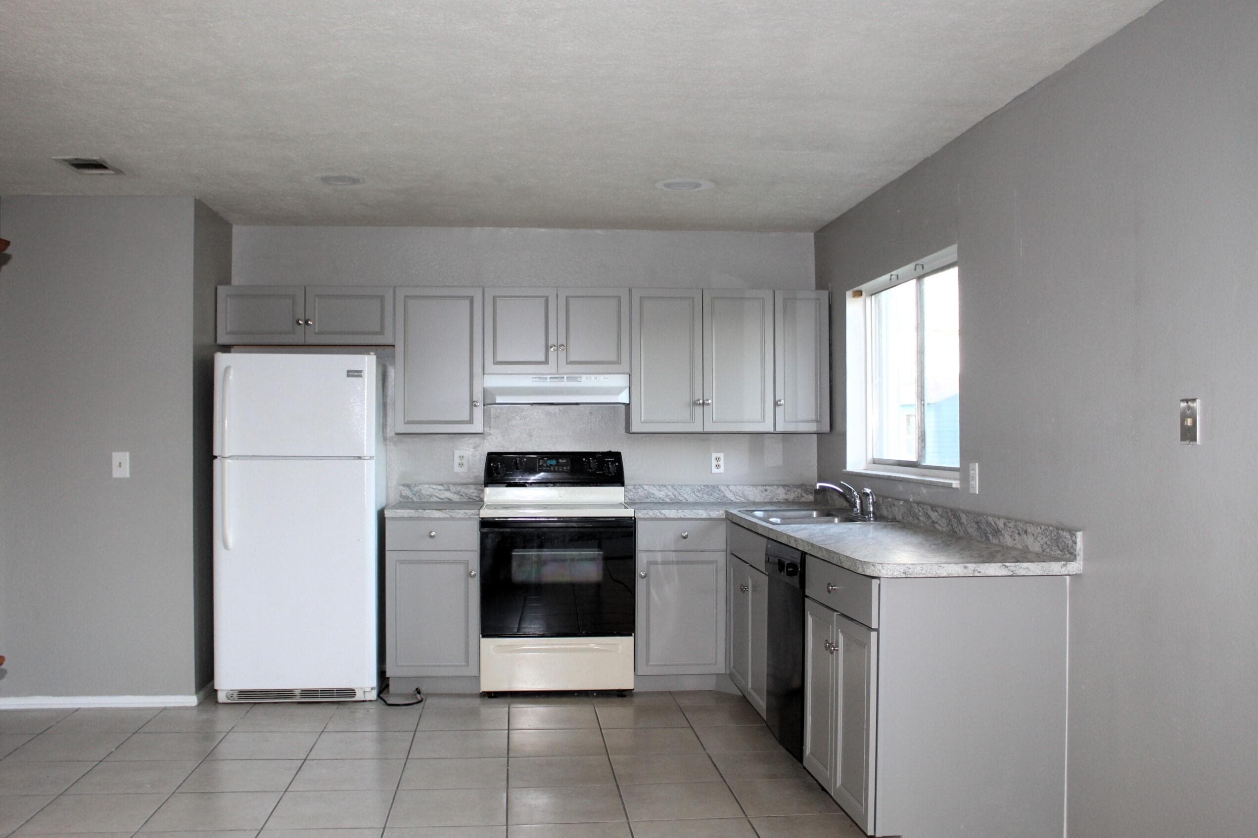 1618 SE Elkhart Terrace, Port St. Lucie, FL 34952 — photo 6 of 16