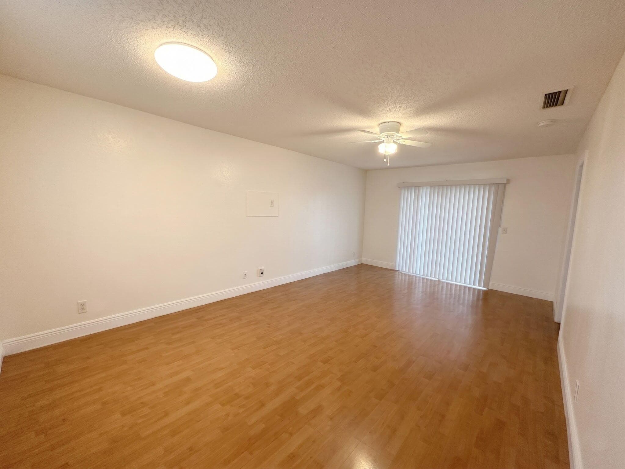 10571 Royal Palm Boulevard 10571, Coral Springs, FL 33065 — photo 6 of 11