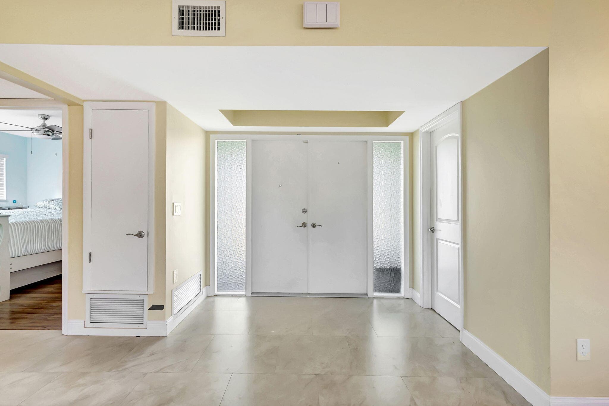 683 SE Harborview Drive, Port St. Lucie, FL 34983 — photo 4 of 56