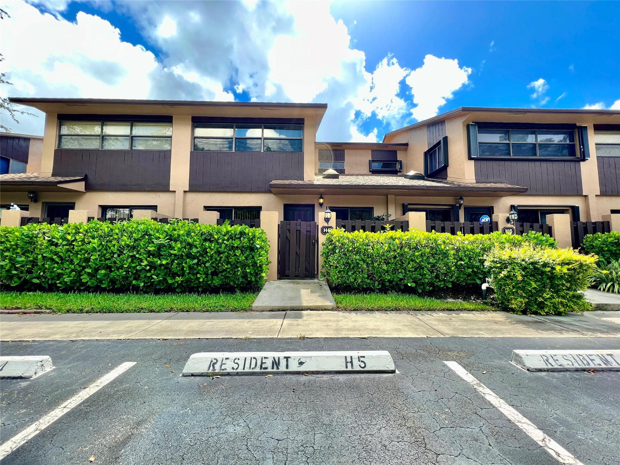7750 NW 79th Avenue H5, Tamarac, FL 33321 — photo 3 of 28