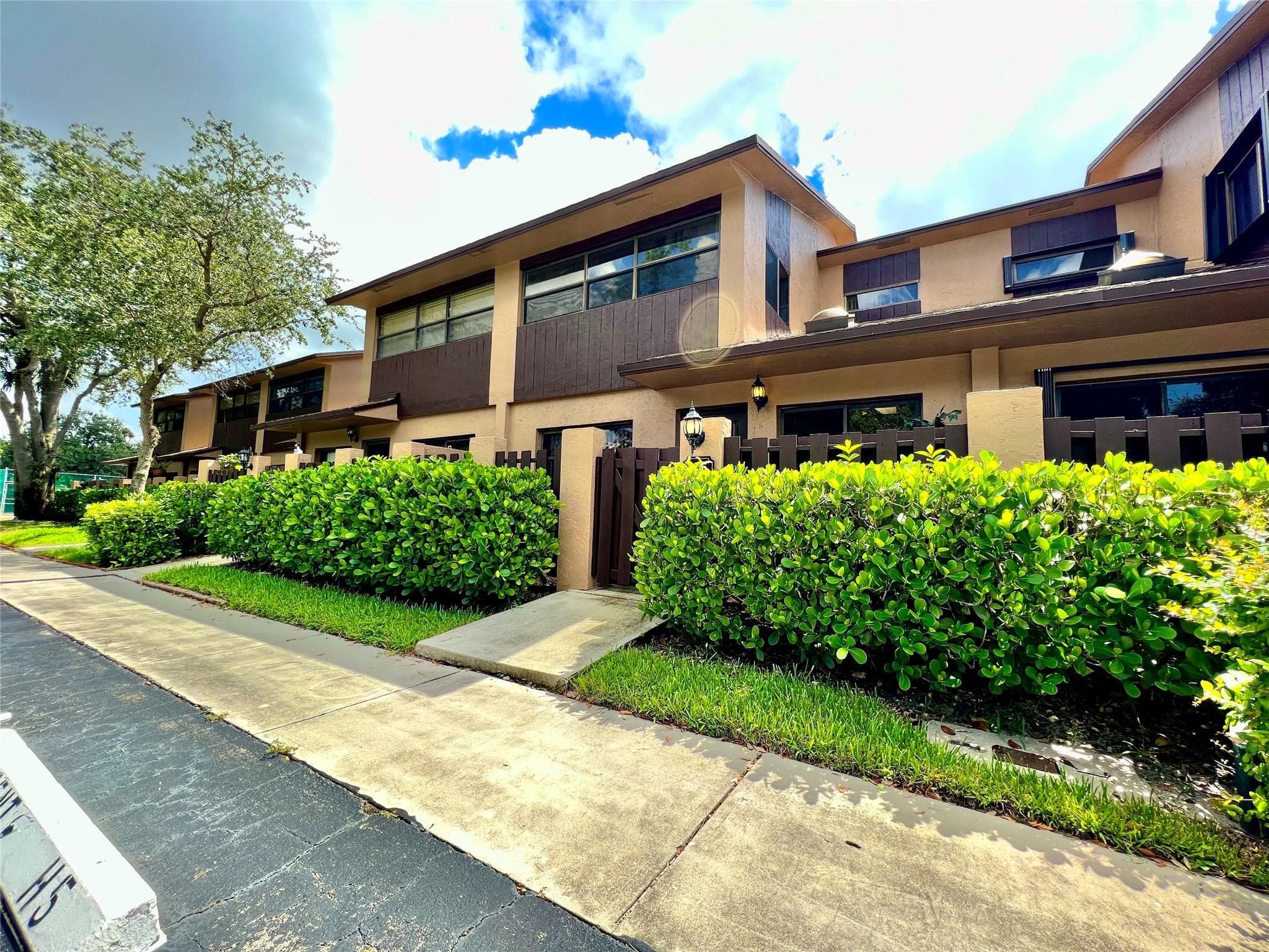 7750 NW 79th Avenue H5, Tamarac, FL 33321 — photo 4 of 28