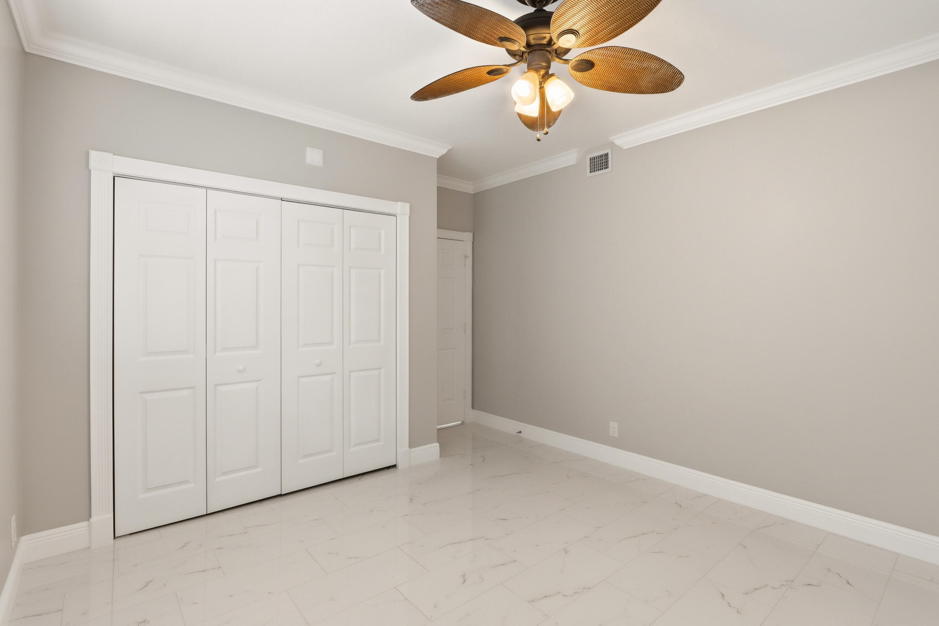 220 Lake Drive 206, Palm Beach Shores, FL 33404 — photo 21 of 48