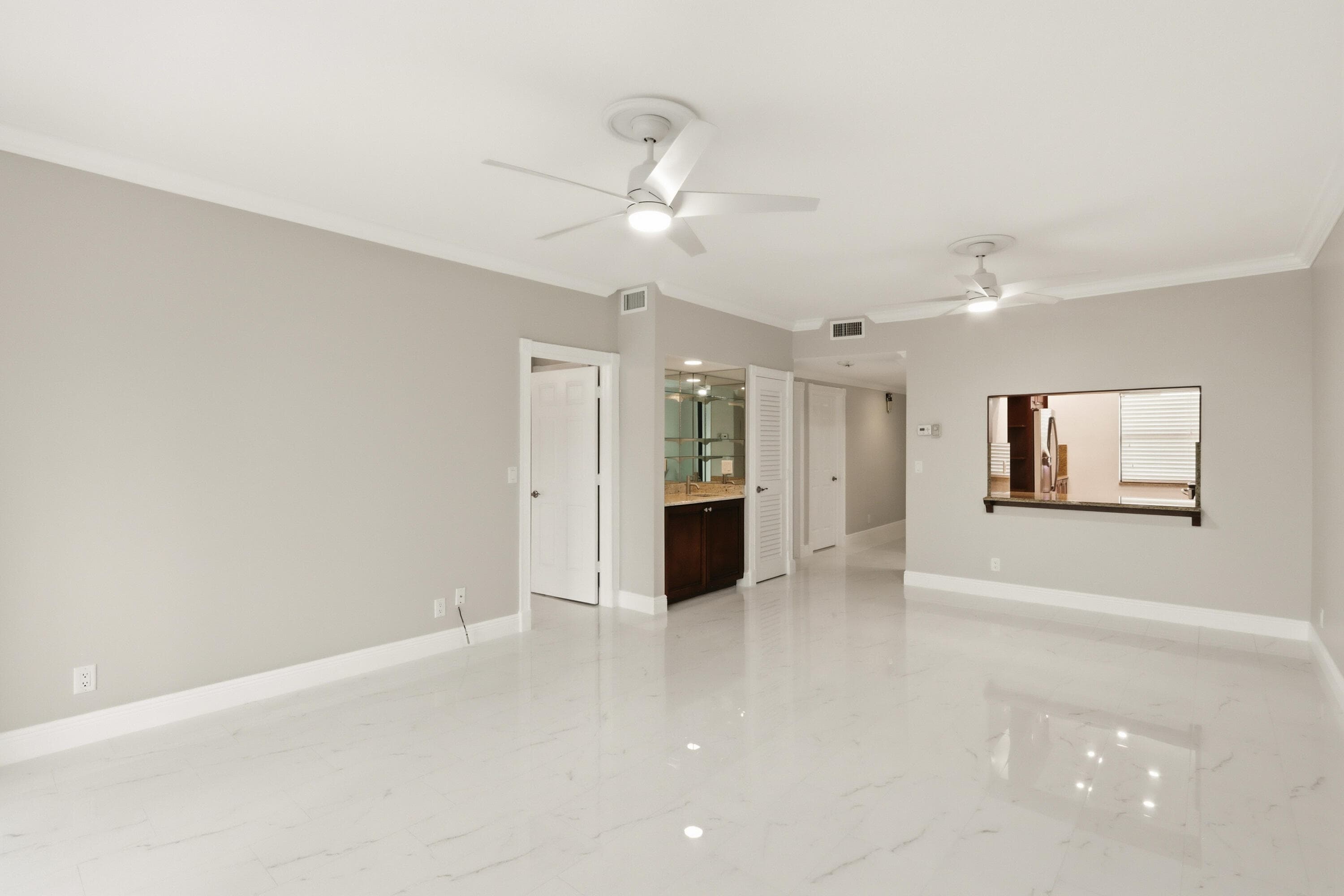 220 Lake Drive 206, Palm Beach Shores, FL 33404 — photo 11 of 48