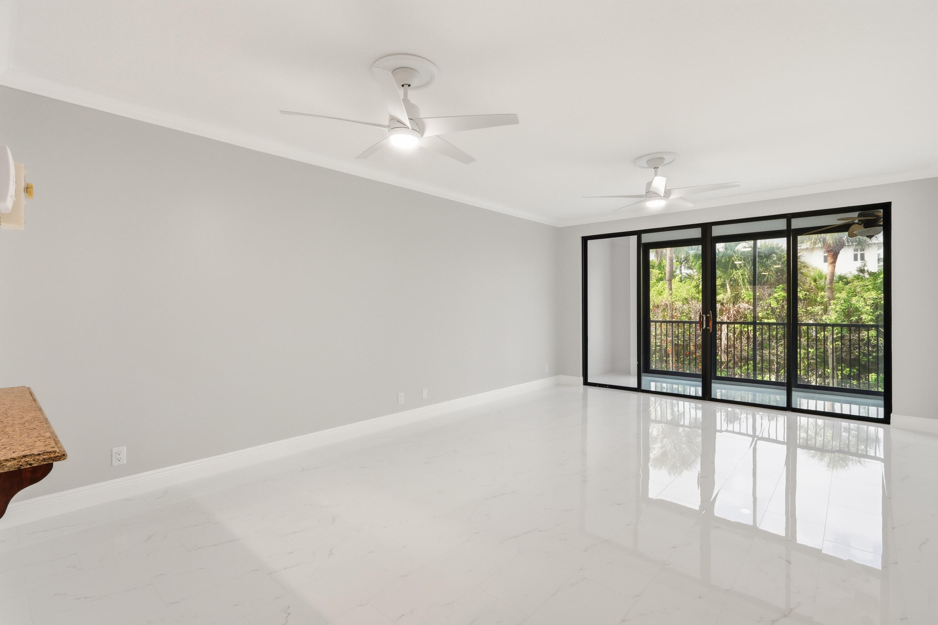 220 Lake Drive 206, Palm Beach Shores, FL 33404 — photo 14 of 48