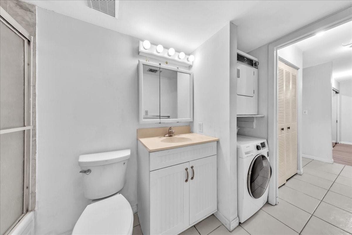 3909 N Ocean Boulevard 113, Fort Lauderdale, FL 33308 — photo 8 of 31