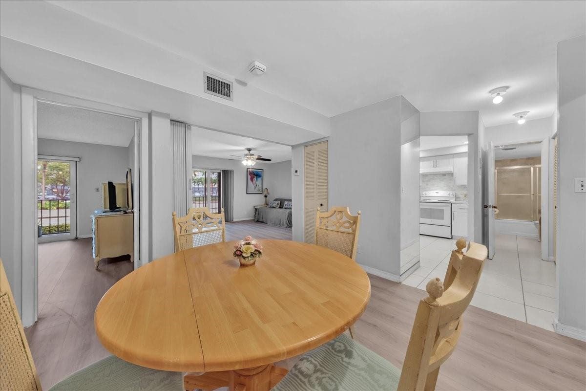 3909 N Ocean Boulevard 113, Fort Lauderdale, FL 33308 — photo 12 of 31