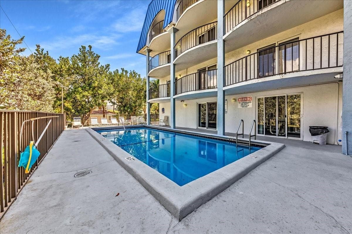 3909 N Ocean Boulevard 113, Fort Lauderdale, FL 33308 — photo 21 of 31