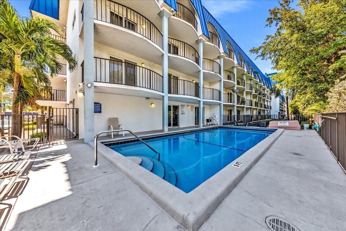 3909 N Ocean Boulevard 113, Fort Lauderdale, FL 33308 — photo 22 of 31