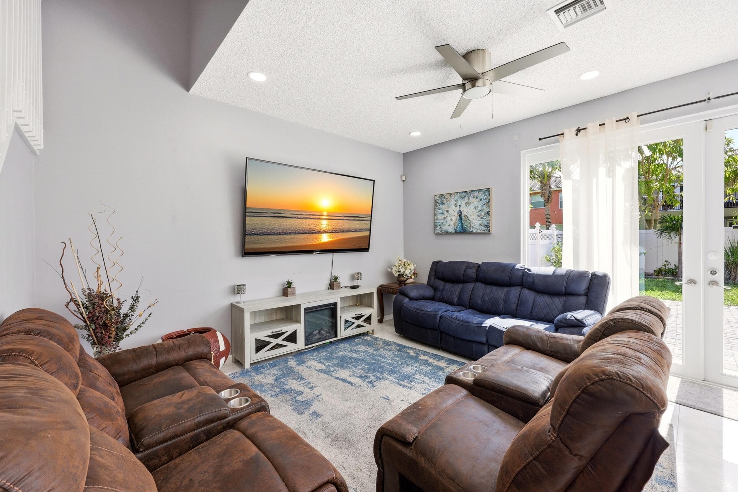 1327 Isleworth Court, Royal Palm Beach, FL 33411 — photo 8 of 19