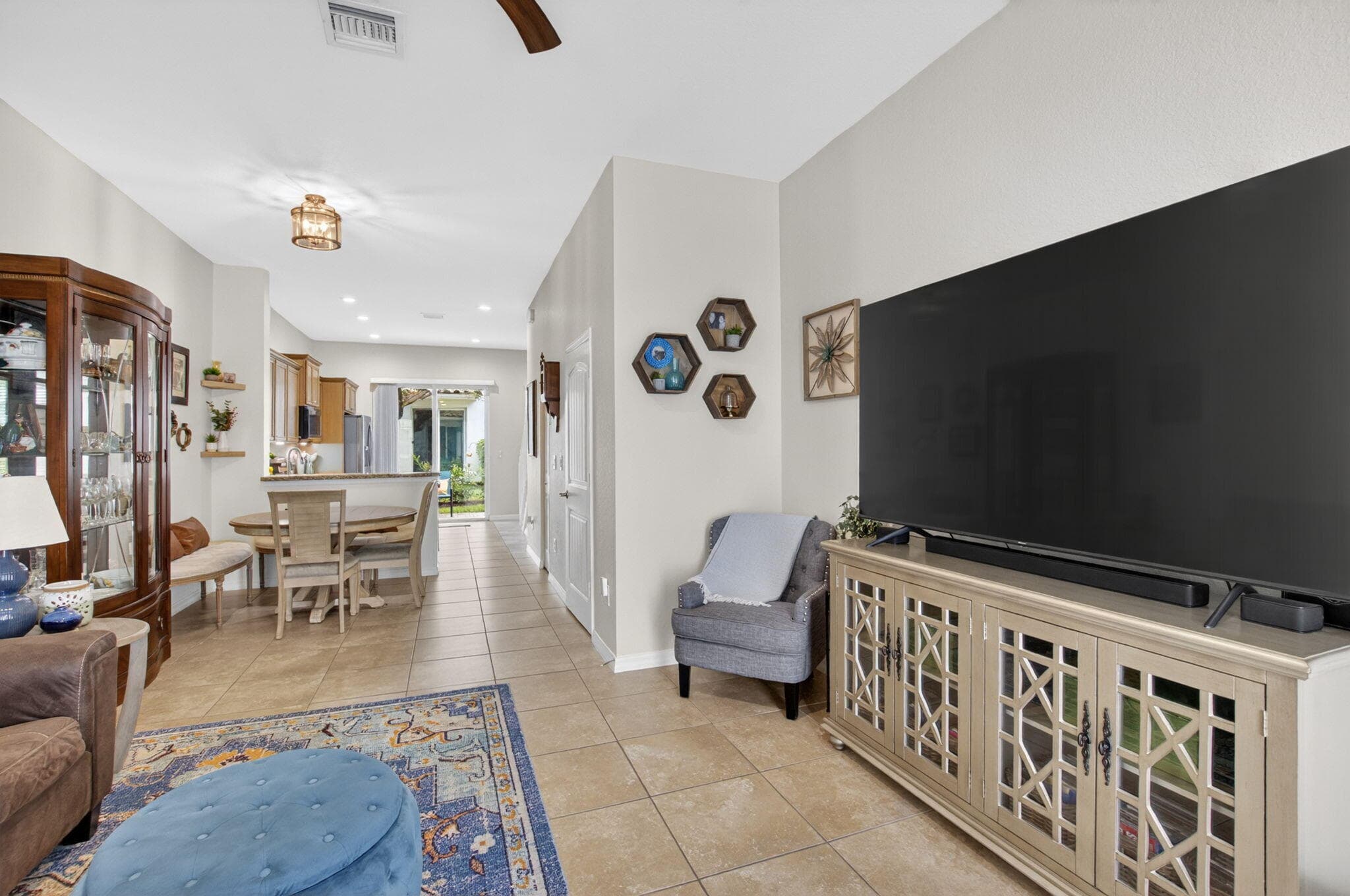 485 Graham Place, Boynton Beach, FL 33435 — photo 6 of 53
