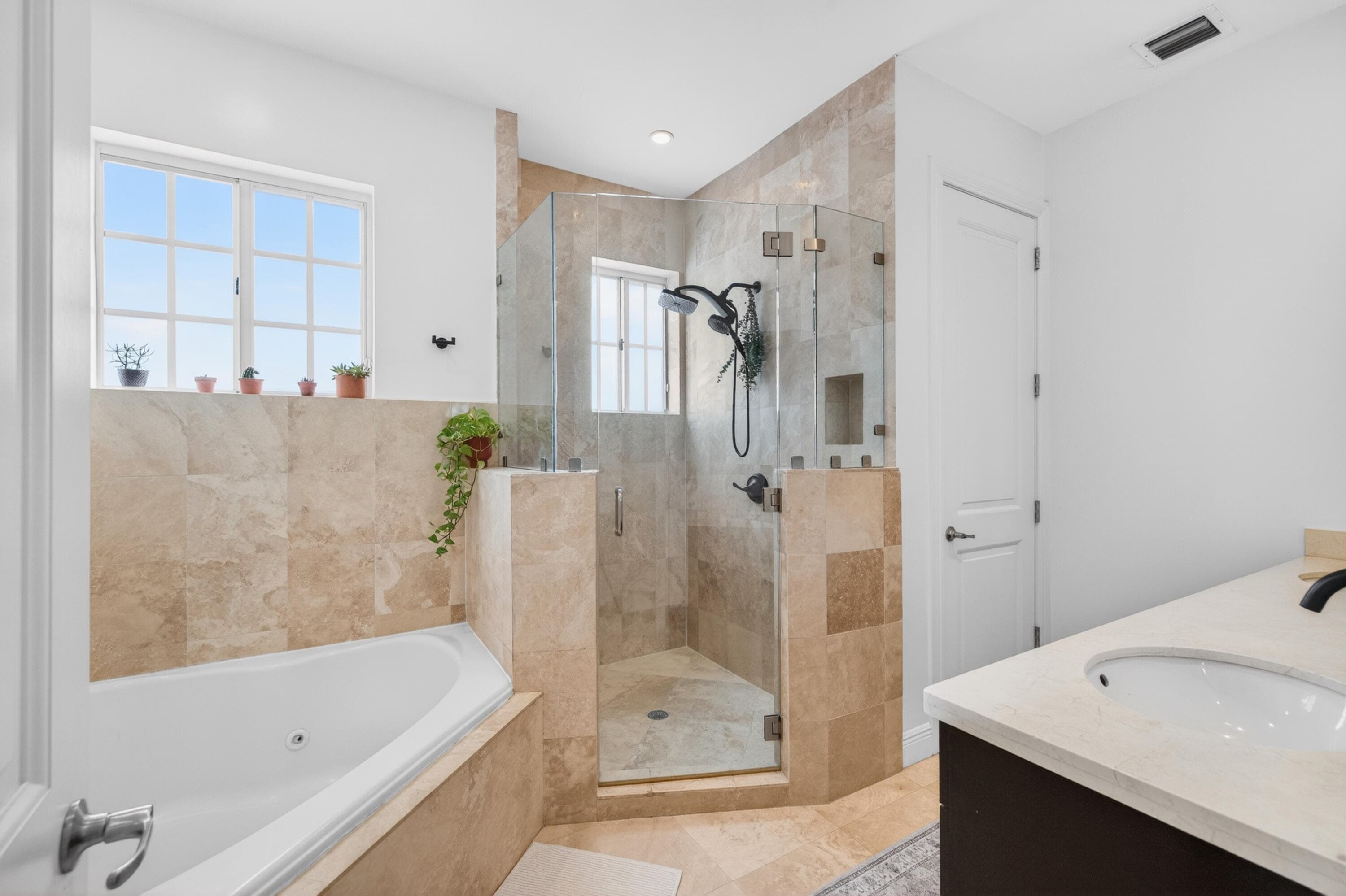 825 Sw 12th Street, Fort Lauderdale, FL 33315 — photo 21 of 43