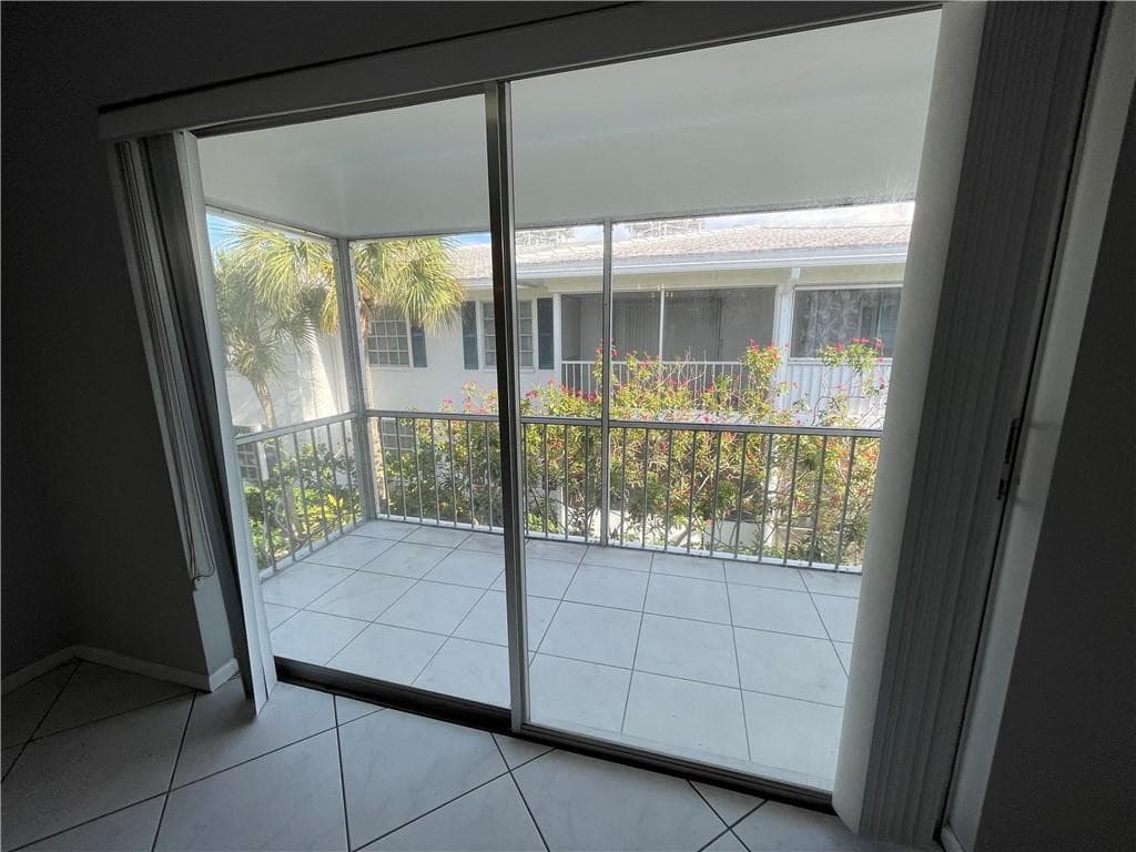 2180 NE 67th Street 730, Fort Lauderdale, FL 33308 — photo 9 of 22