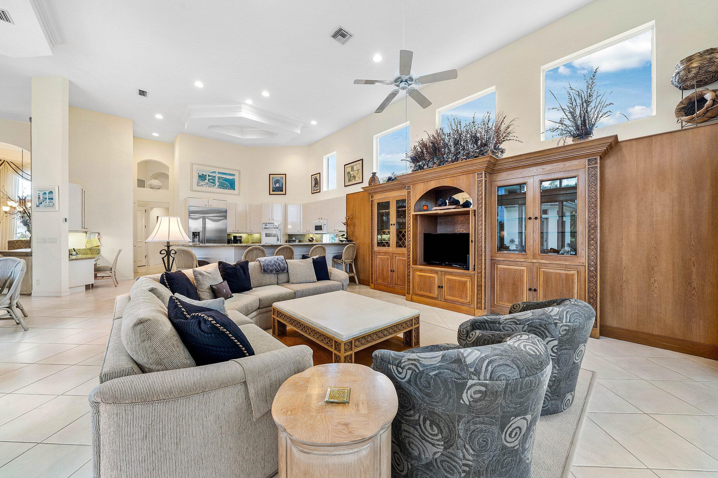59 St James Drive, Palm Beach Gardens, FL 33418 — photo 11 of 32