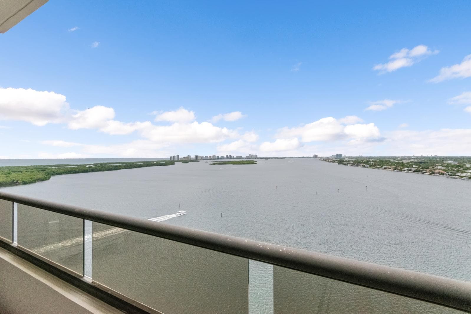 100 Lakeshore Drive 1755, North Palm Beach, FL 33408 — photo 34 of 97