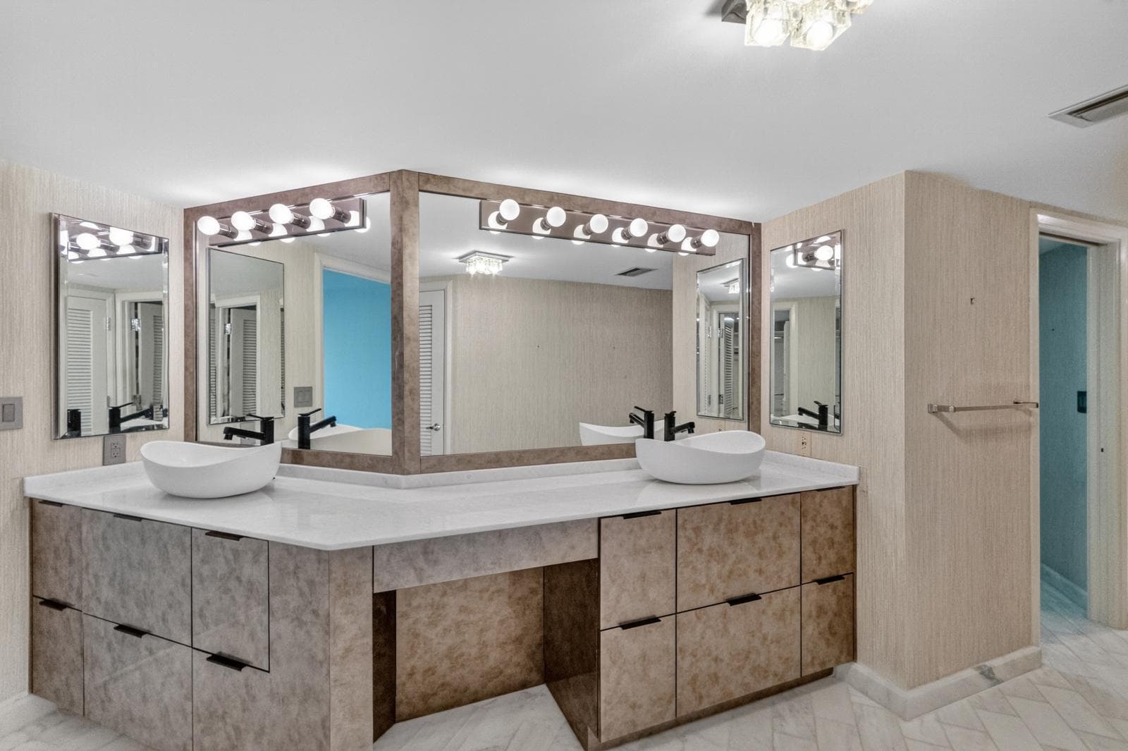 100 Lakeshore Drive 1755, North Palm Beach, FL 33408 — photo 40 of 97