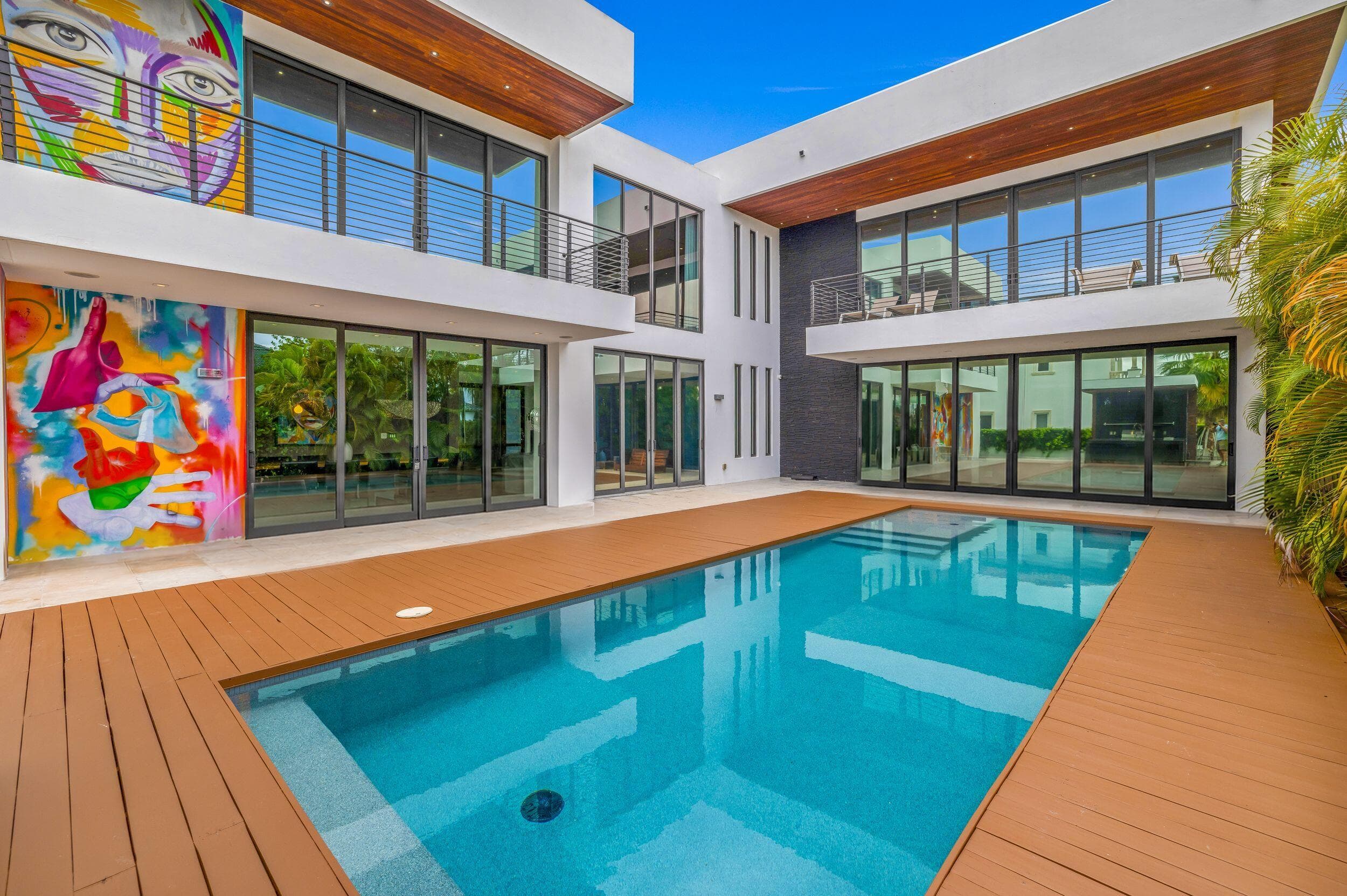 3462 NE 171st Street, North Miami Beach, FL 33160 — photo 5 of 105