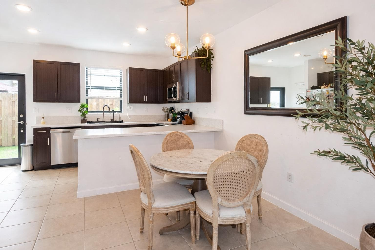 519 SW 19th Terrace, Fort Lauderdale, FL 33312 — photo 8 of 42