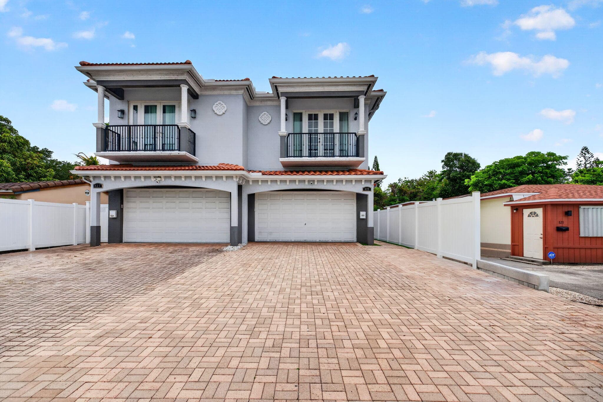 825 Sw 12th Street, Fort Lauderdale, FL 33315 — photo 1 of 43