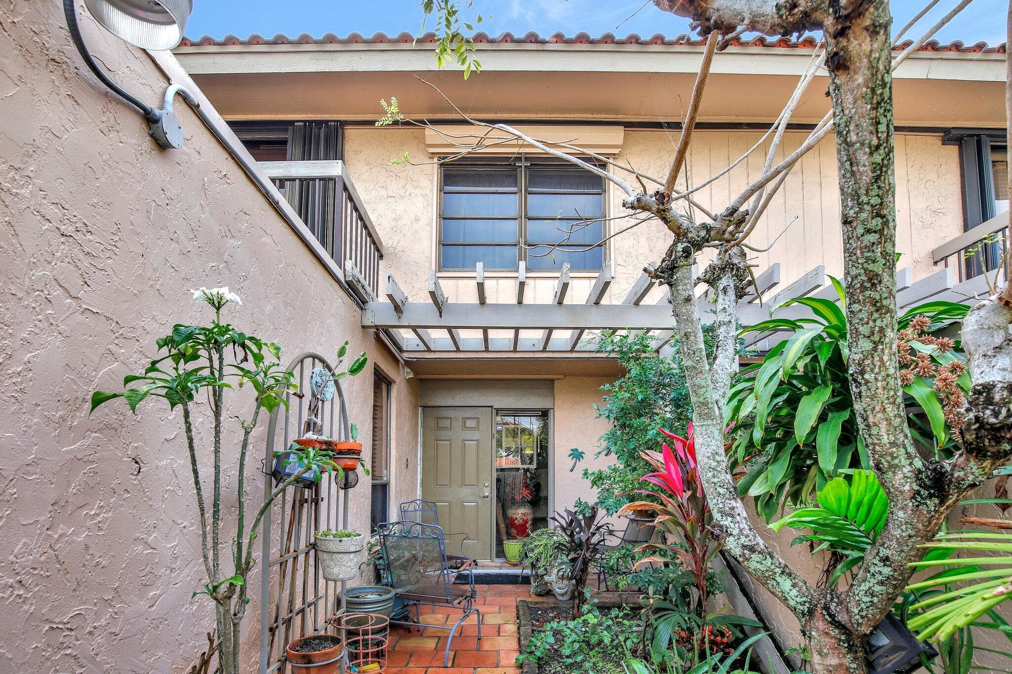 20606 NE 7th Court, Miami, FL 33179 — photo 3 of 40