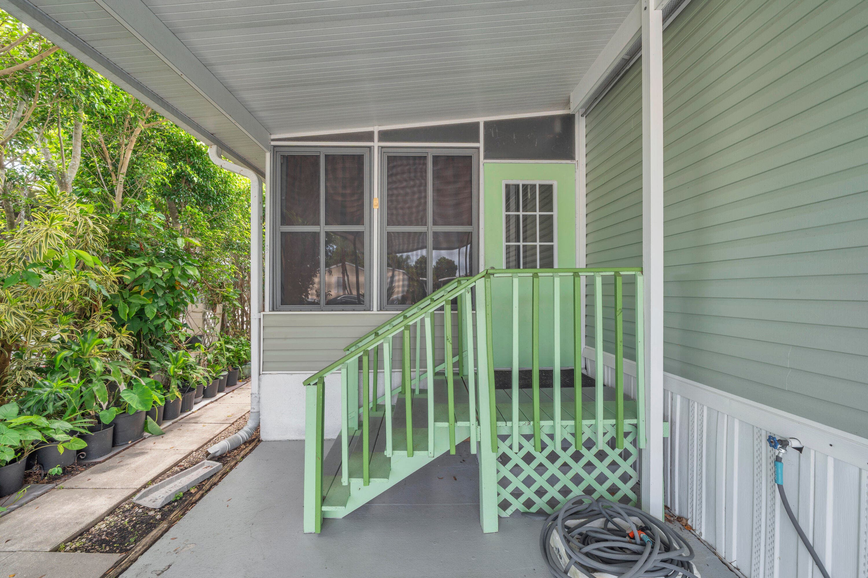 59 Plantation Blvd, Lake Worth, FL 33467 — photo 8 of 45