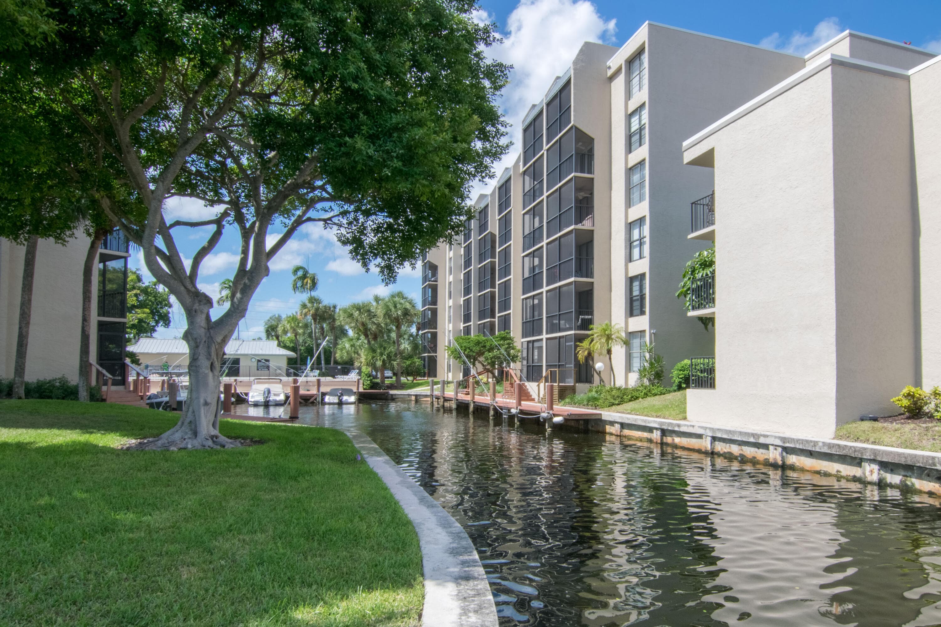 9 Royal Palm Way 403, Boca Raton, FL 33432 — photo 17 of 24
