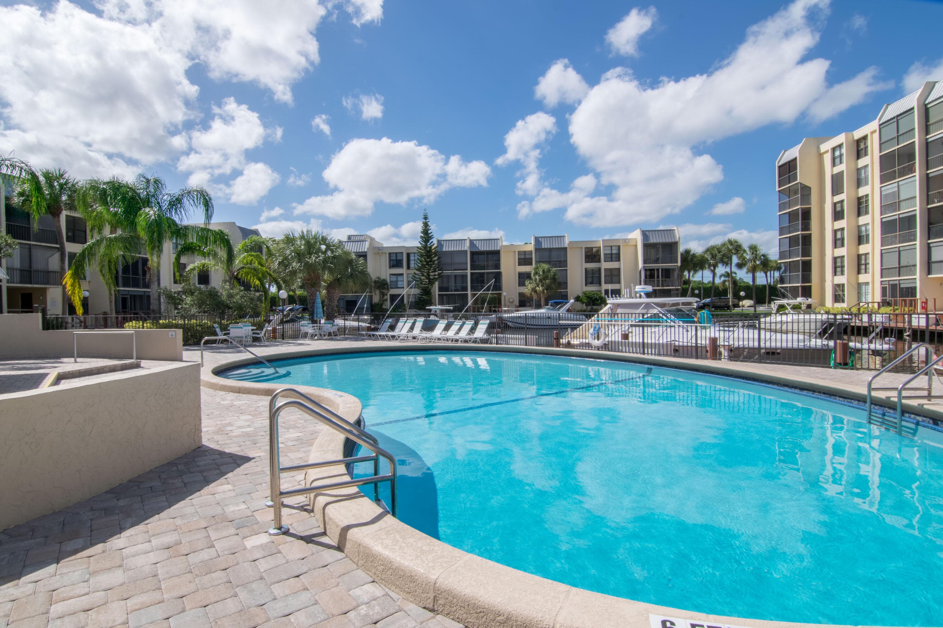9 Royal Palm Way 403, Boca Raton, FL 33432 — photo 18 of 24
