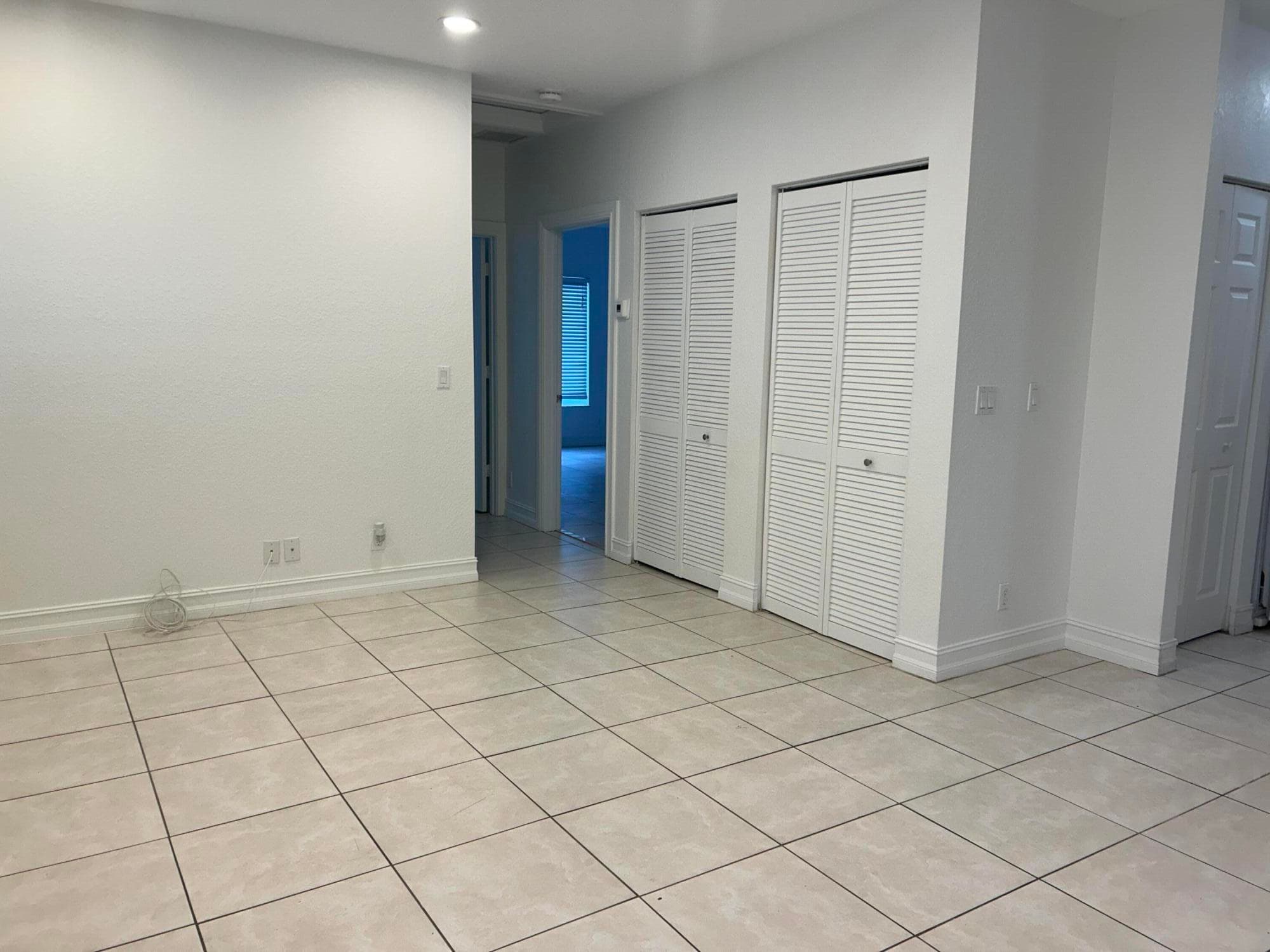 911 NE 12th Avenue, Pompano Beach, FL 33060 — photo 7 of 20