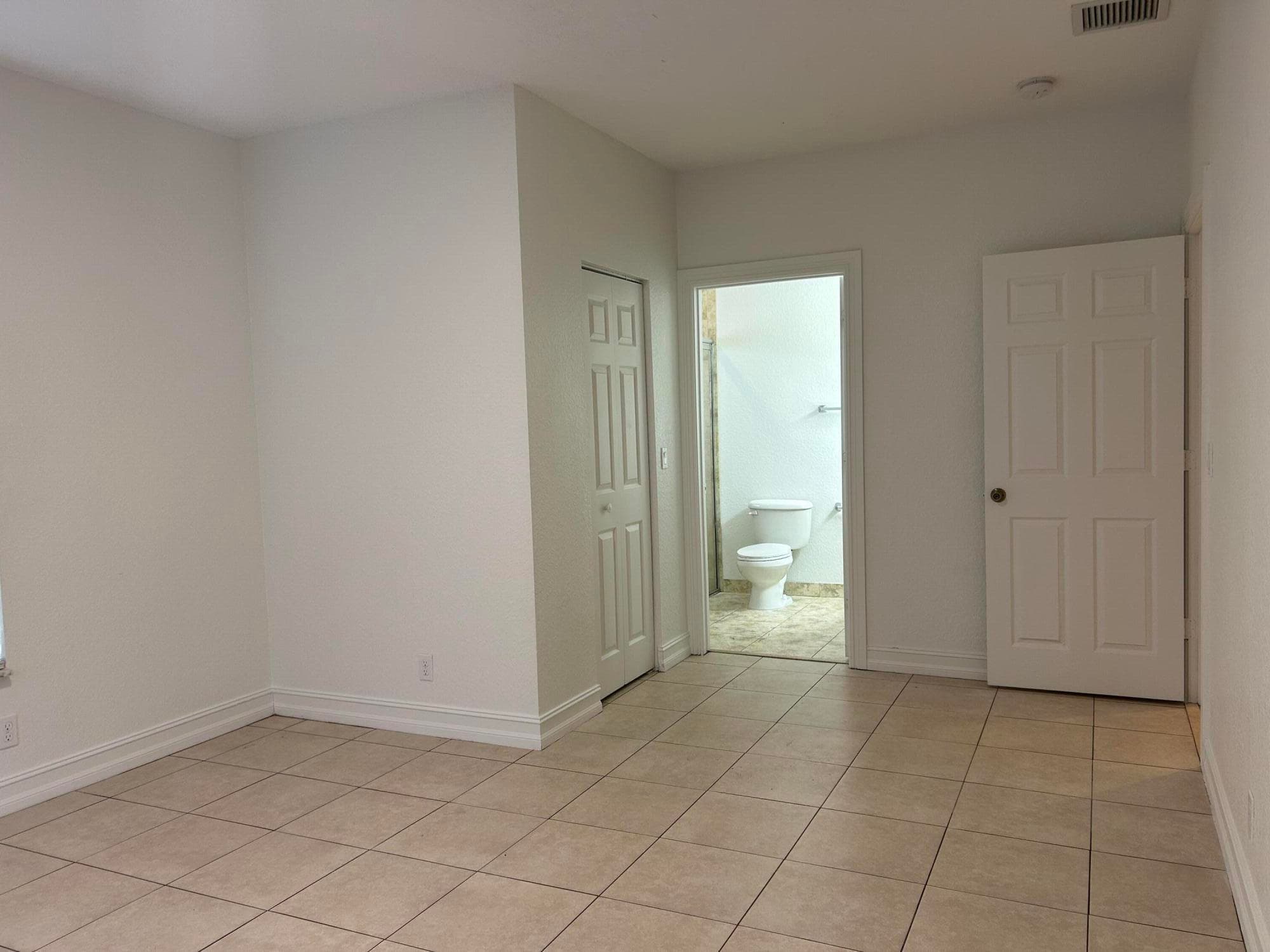 911 NE 12th Avenue, Pompano Beach, FL 33060 — photo 18 of 20
