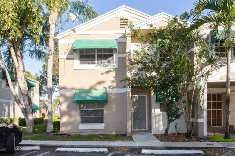 5200 Lake Loop Road, Cooper City, FL 33330 — photo