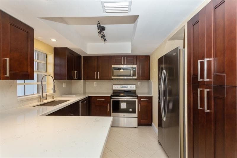 5200 Lake Loop Road, Cooper City, FL 33330 — photo 9 of 35