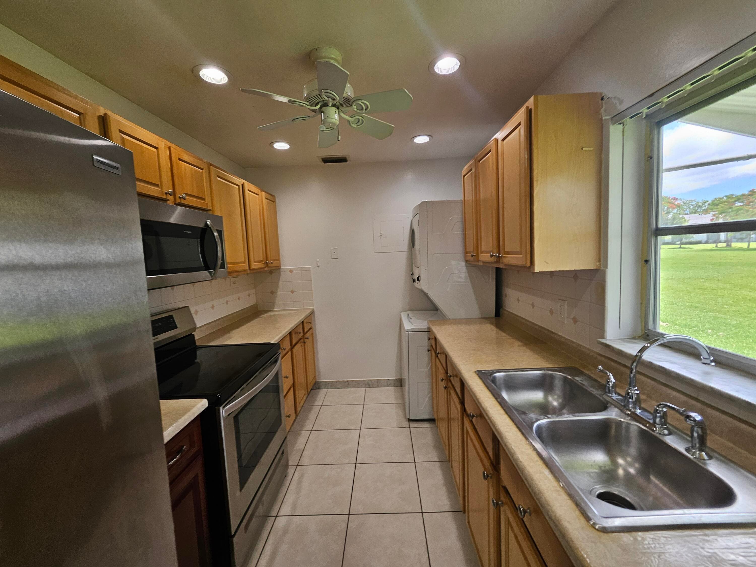 8431 NW 12th Street D68, Plantation, FL 33322 — photo 13 of 26