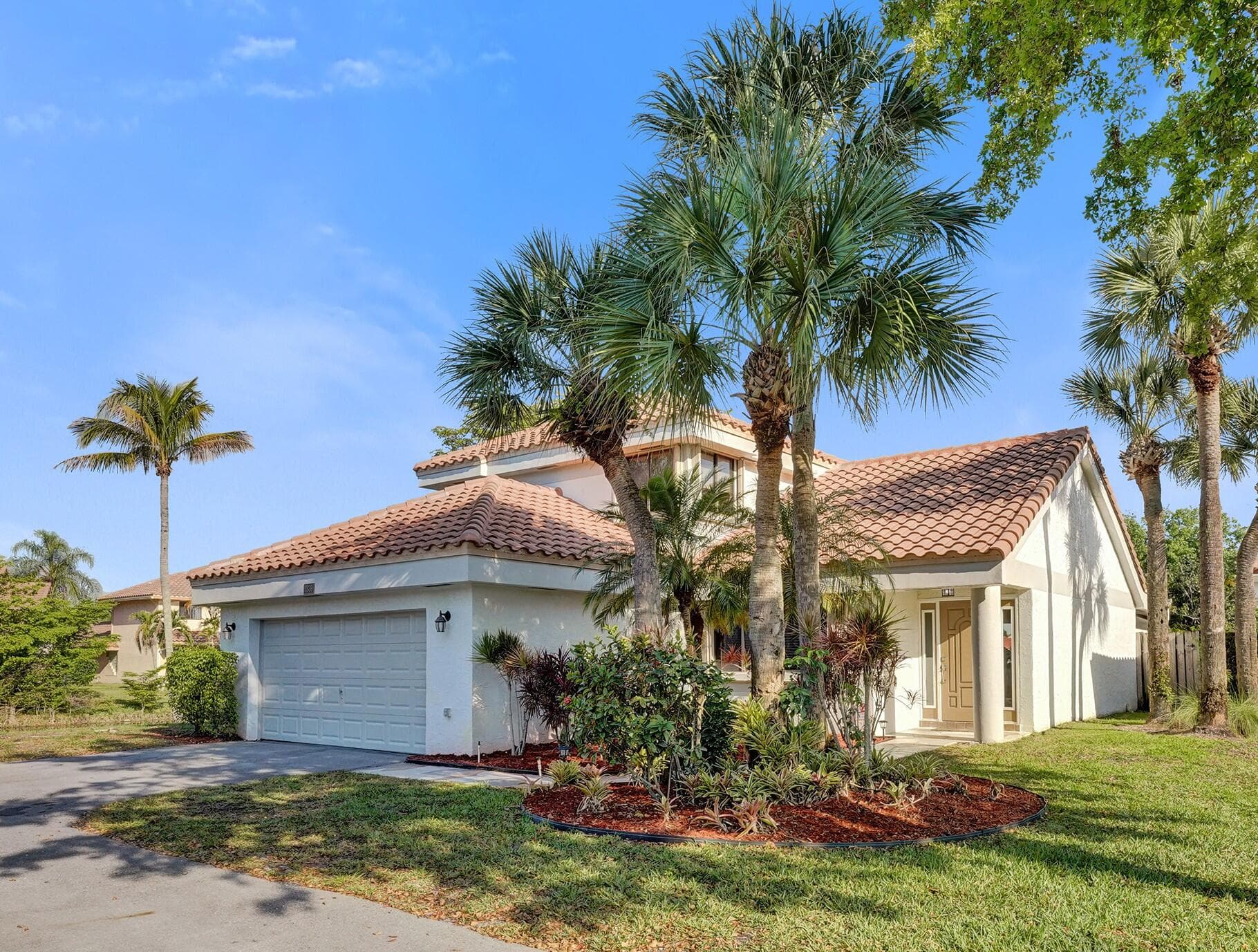 1839 NW 93rd Way, Plantation, FL 33322 — photo 1 of 86