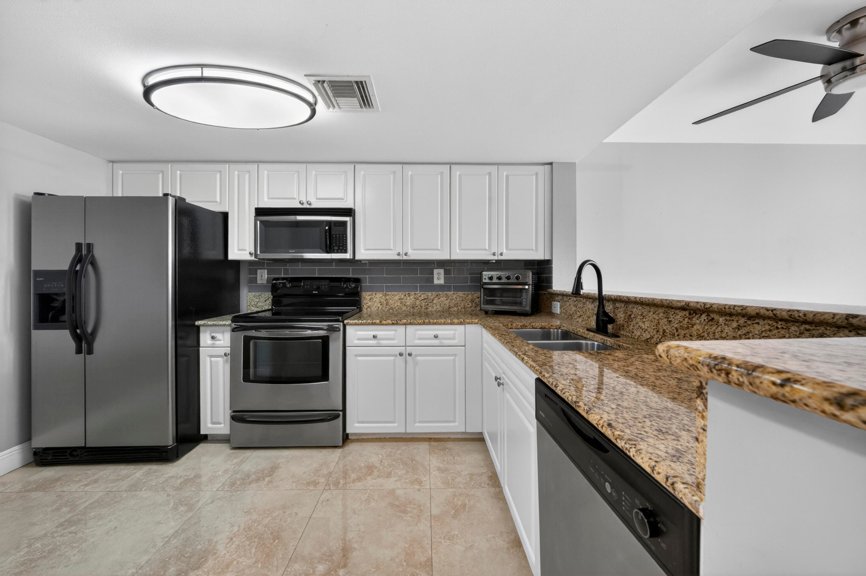 520 SE 5th Avenue 3209, Fort Lauderdale, FL 33301 — photo 16 of 49