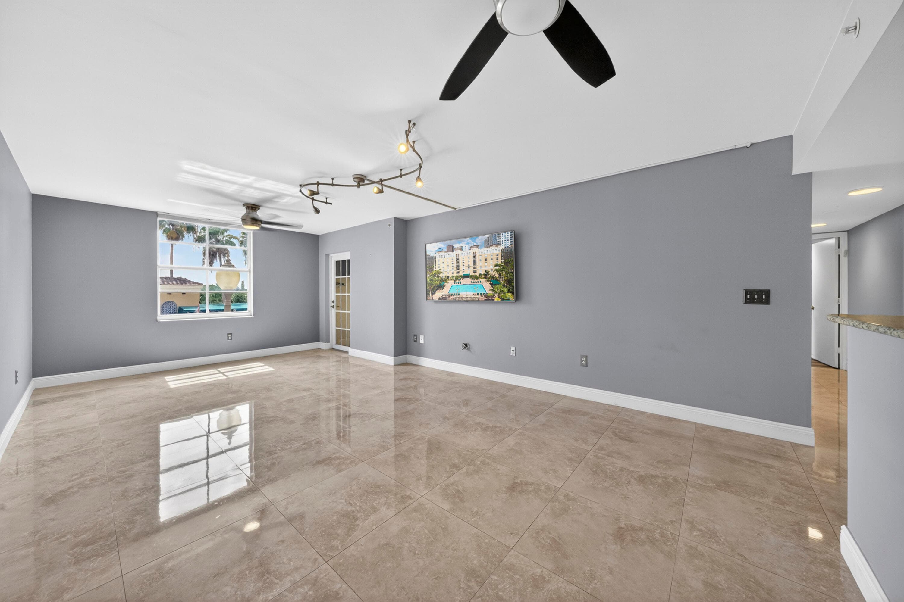 520 SE 5th Avenue 3209, Fort Lauderdale, FL 33301 — photo 3 of 49