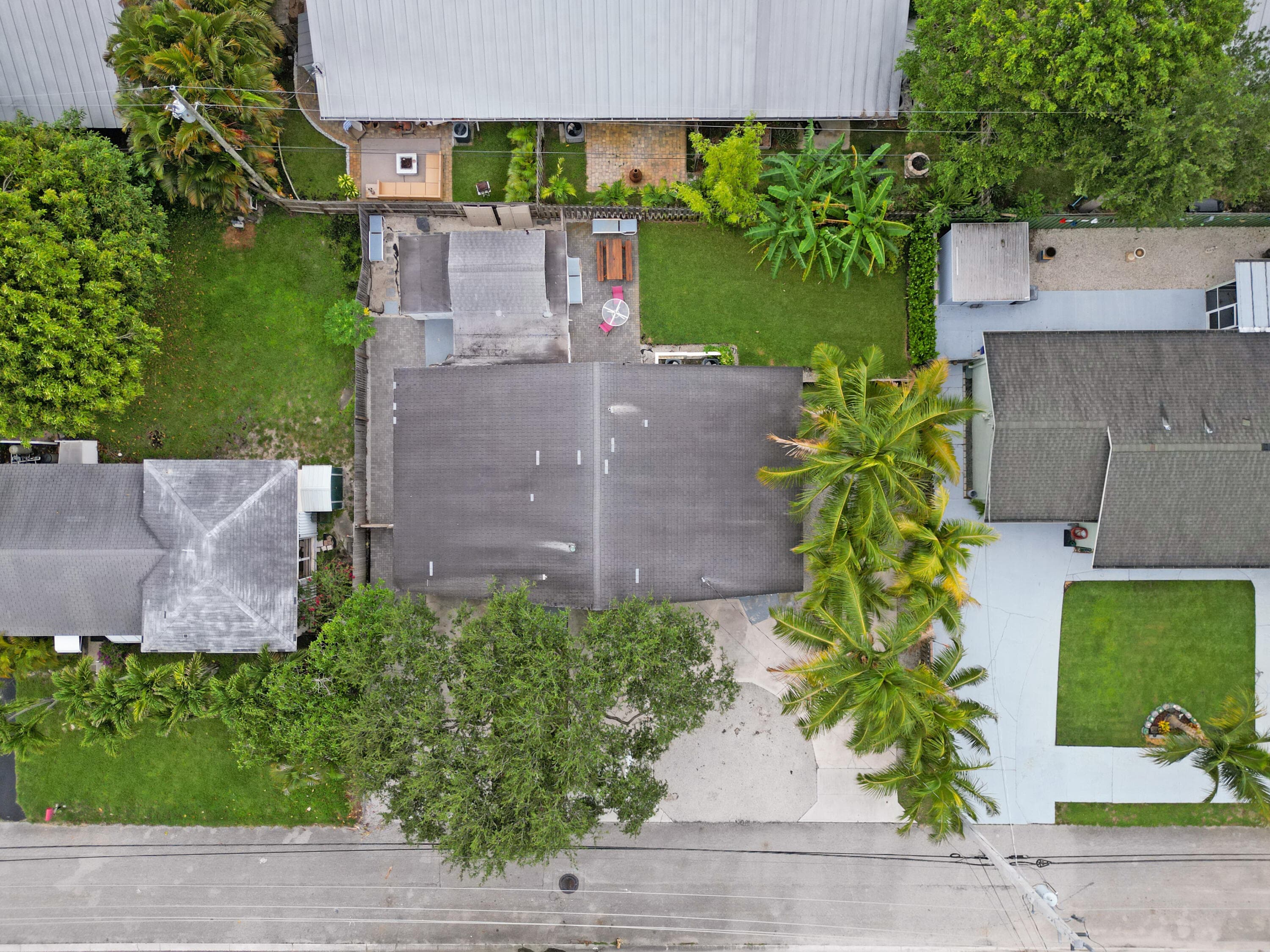 1947 Holman Drive, North Palm Beach, FL 33408 — photo 6 of 49