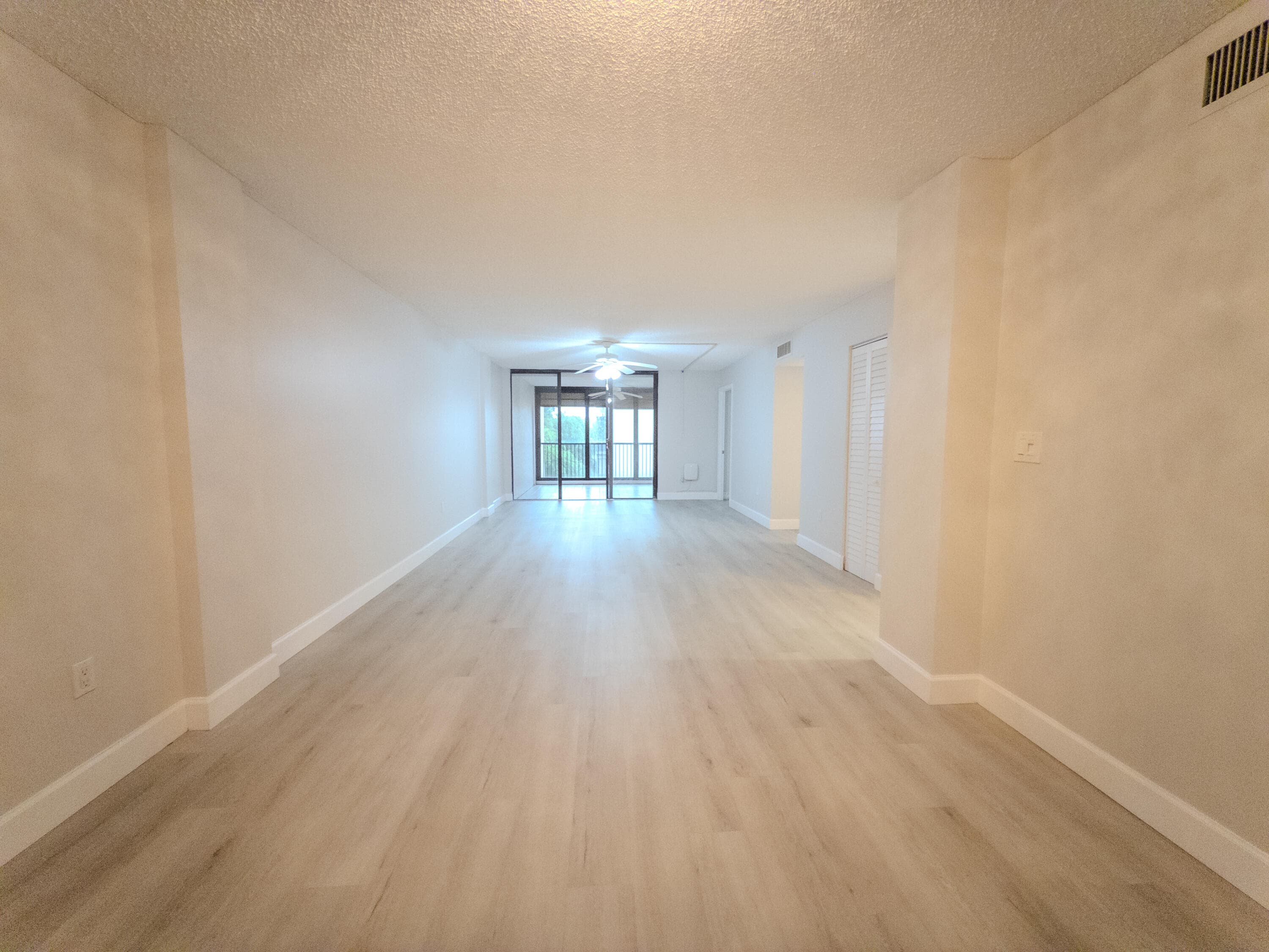 2800 N 46th A502, Hollywood, FL 33021 — photo 14 of 26