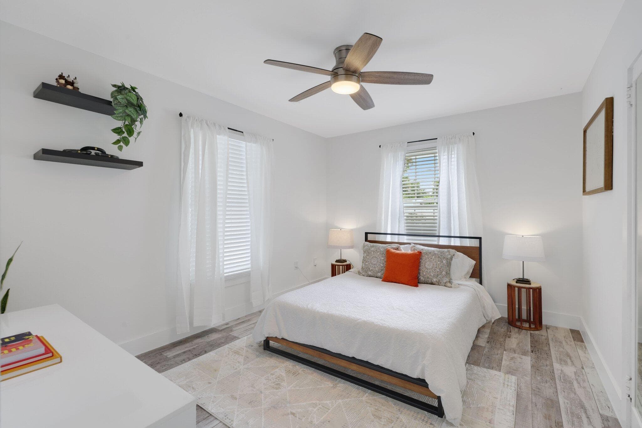744 Sunset Road, West Palm Beach, FL 33401 — photo 12 of 37