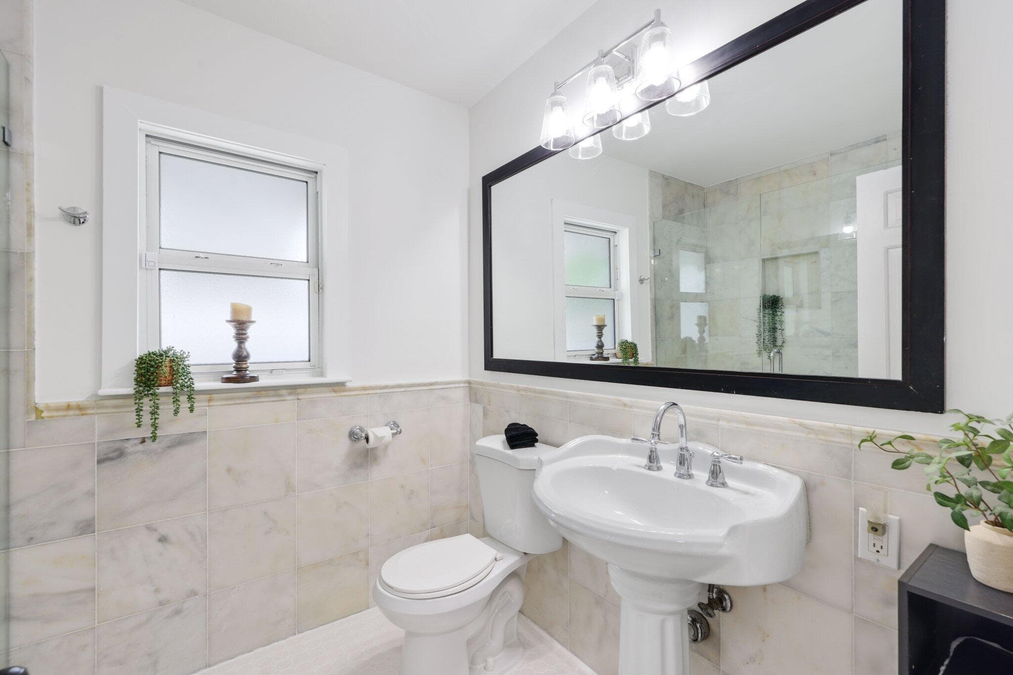 744 Sunset Road, West Palm Beach, FL 33401 — photo 14 of 37