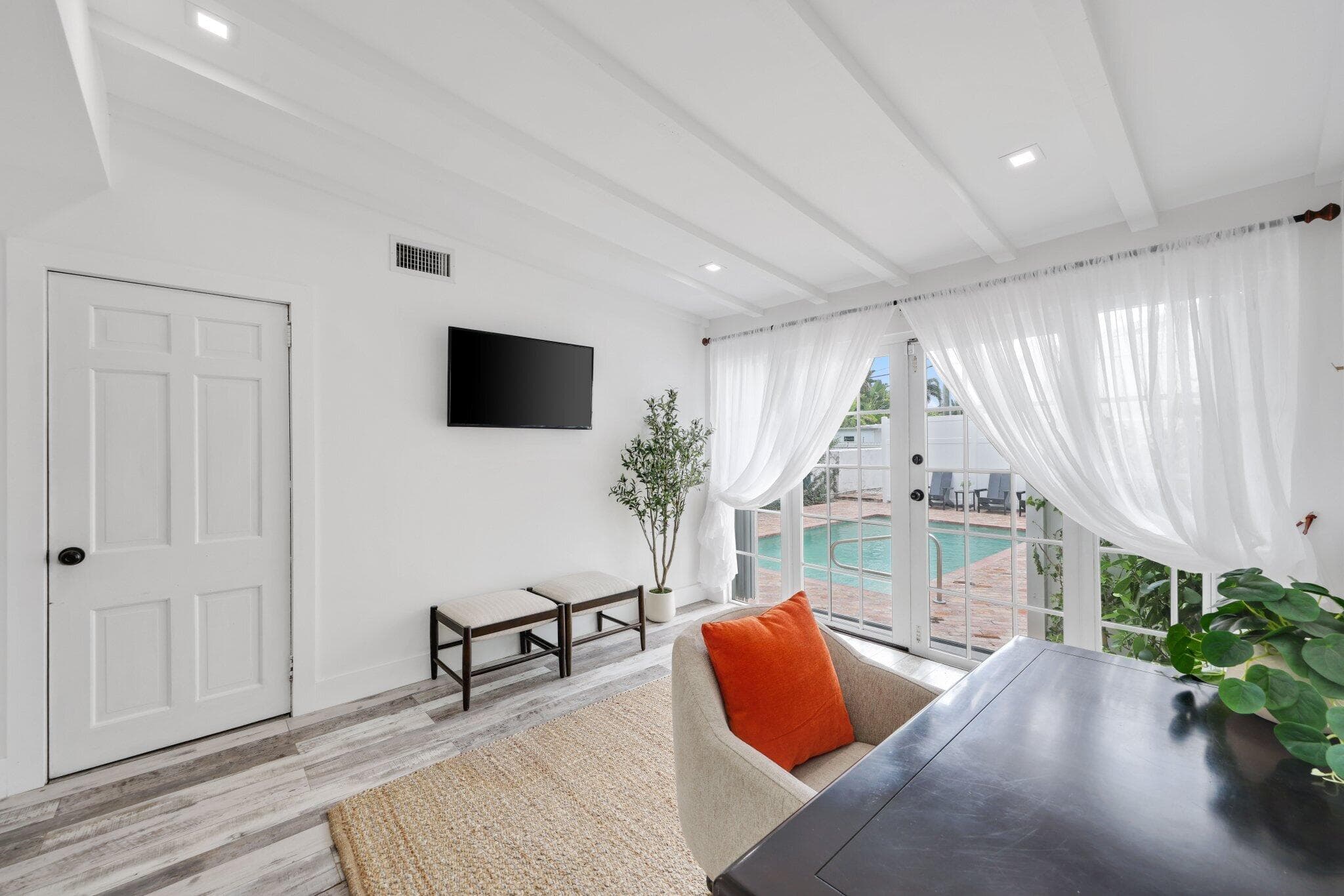 744 Sunset Road, West Palm Beach, FL 33401 — photo 20 of 37