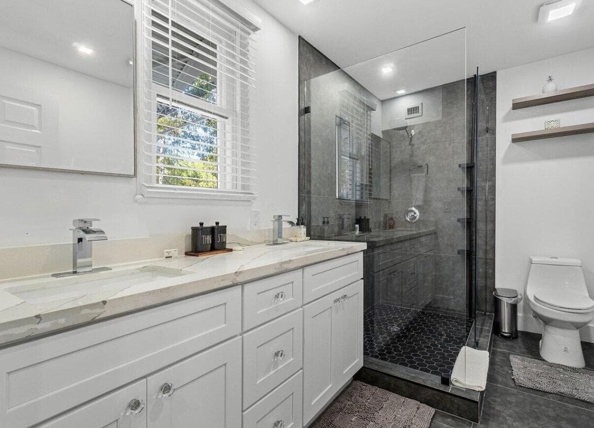 744 Sunset Road, West Palm Beach, FL 33401 — photo 26 of 37